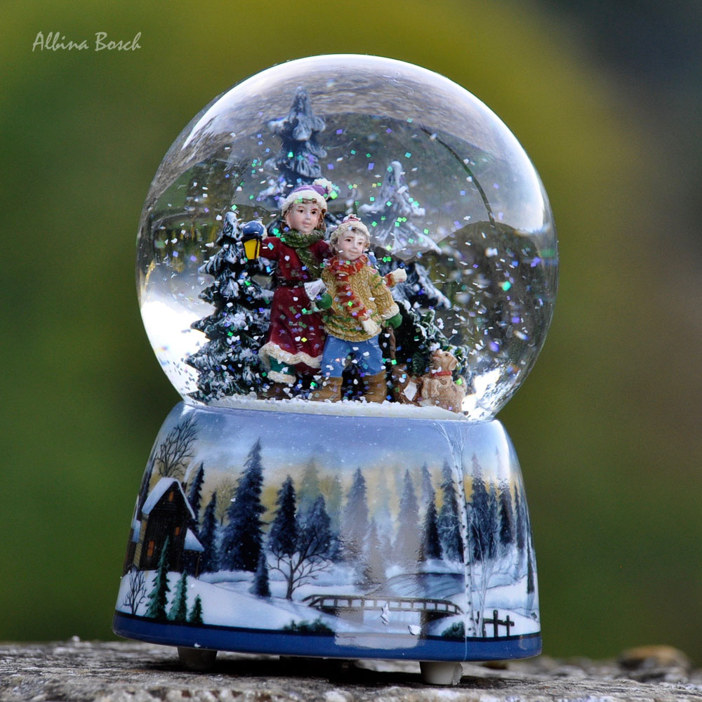 La magia de las bolas de nieve de cristal