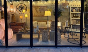 escaparate-decoracion-verano-albina-bosch-valle-aran-00004